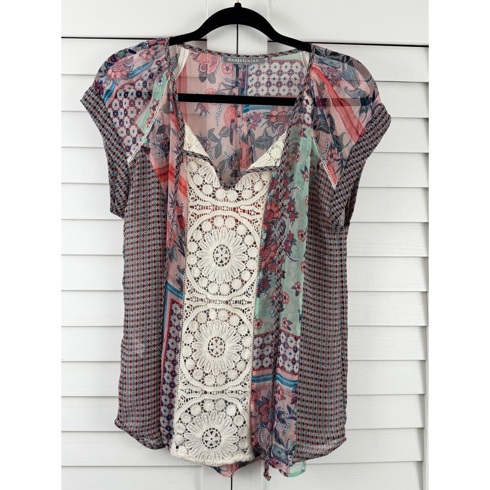 Daniel Rainn Blouse‎ Women M Multicolor Crochet Lace Patchwork Short Sleeve